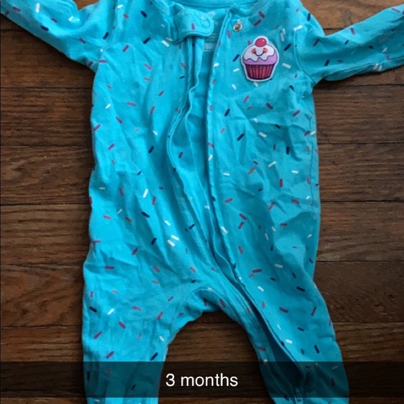 I’m selling baby clothes - Picture 10 of 12